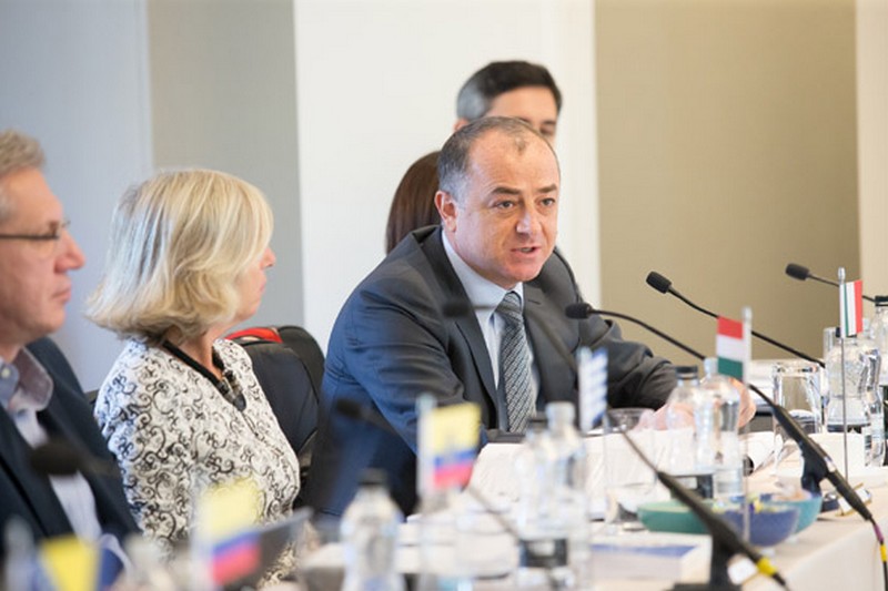 Lebanon's Elias Bou Saab Joins Call to Enshrine International Education Aid in Law